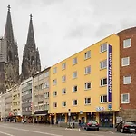 Hotel A&o Dom Colónia