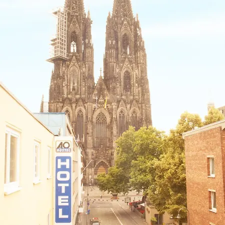 A&o Dom 2* Cologne