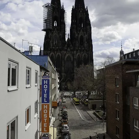 A&o Dom 2* Colonia