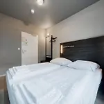 A&o Dom كولونيا