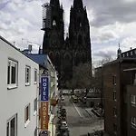 A&o Dom 2* Kolín nad Rýnem