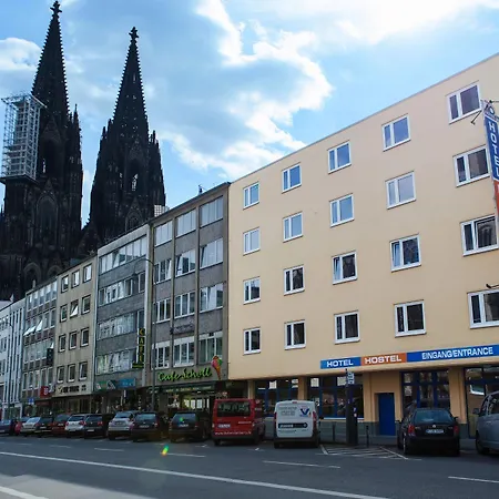 מלון A&o Dom קלן