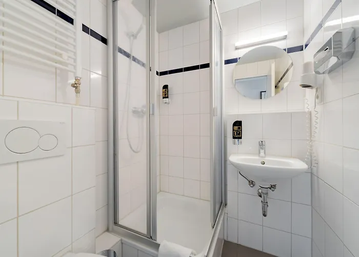 A&o Dom Otel 2*